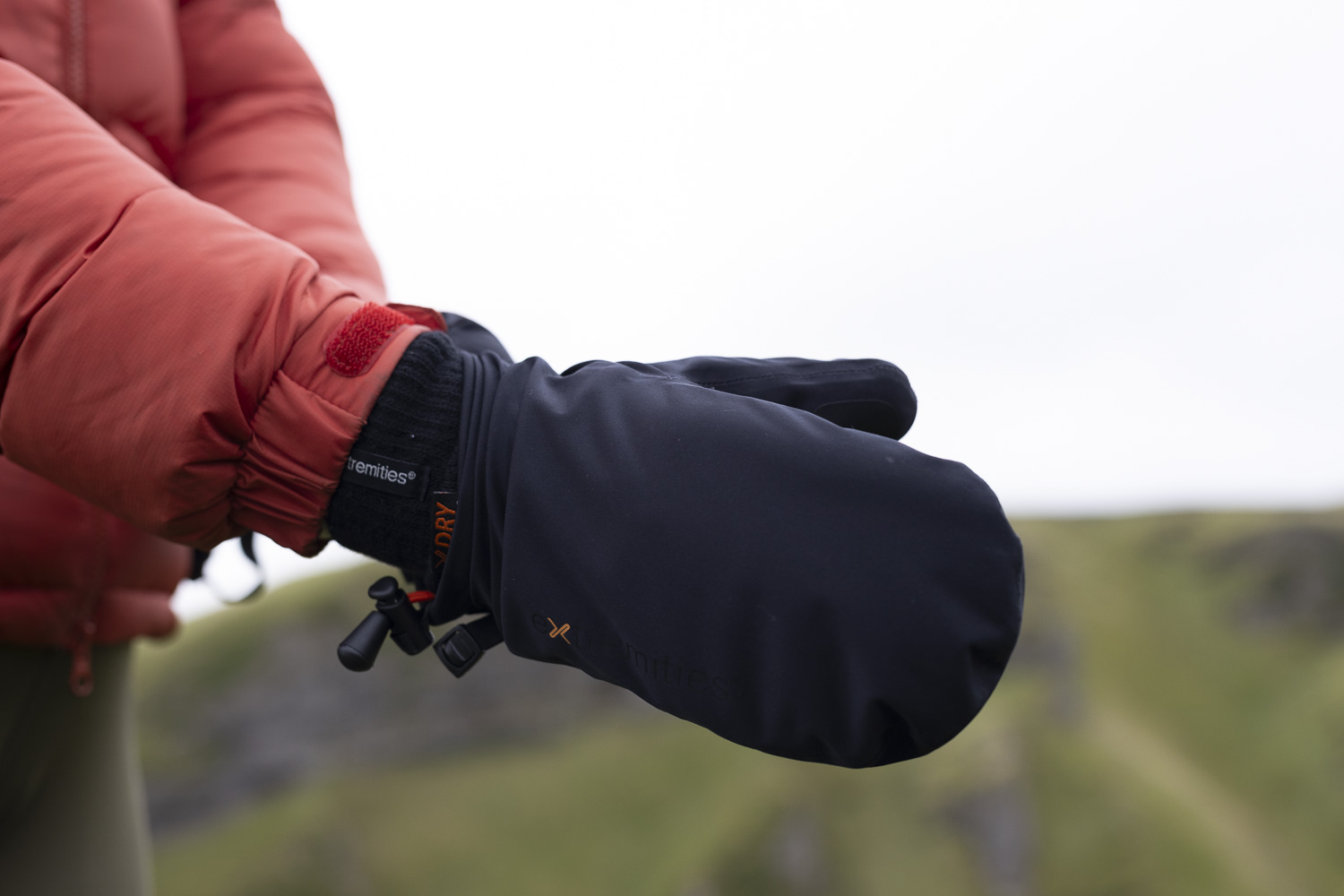 Monsoon Mitt